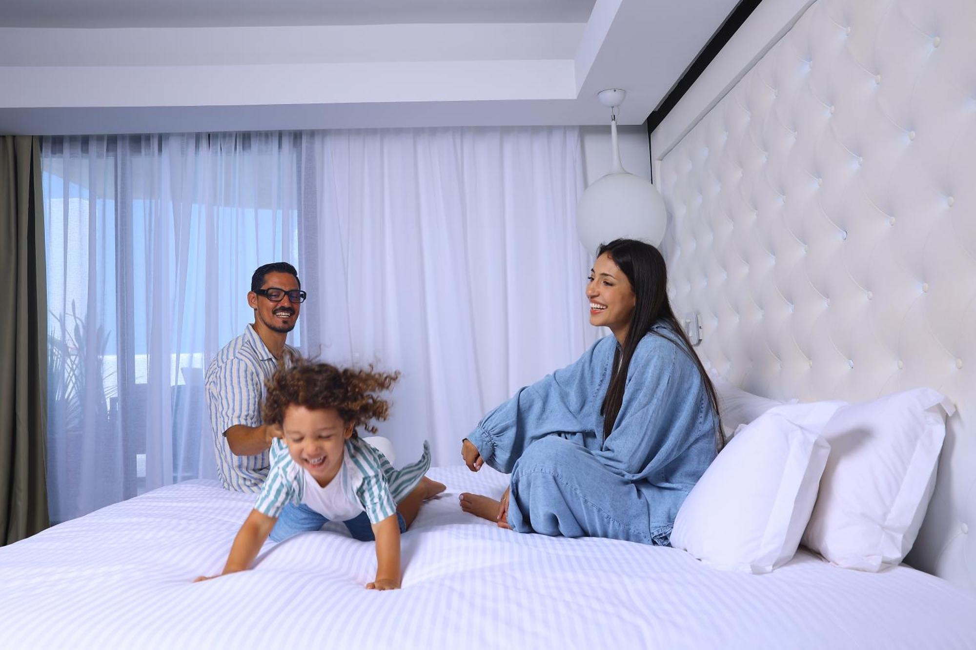 Pullman Mazagan Royal Golf&Spa El Jadida Bagian luar foto Family at the hotel